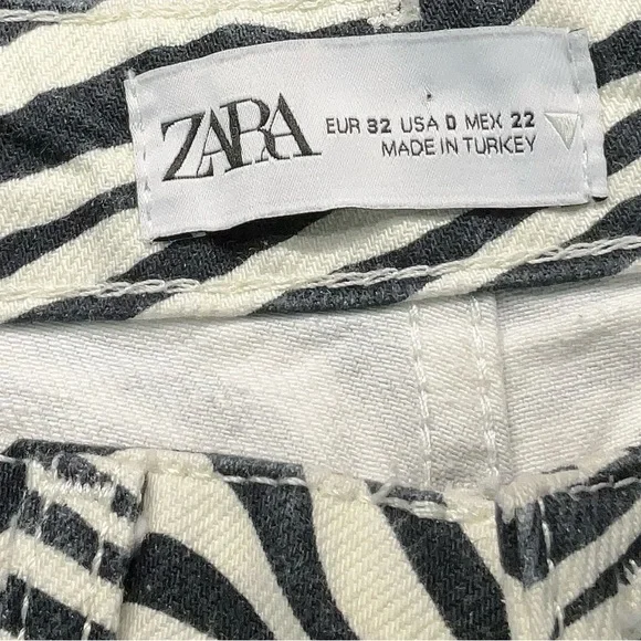 Zara Zebra Print Jeans - Picture 4 of 4